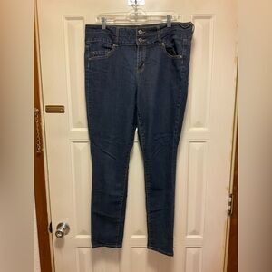 Torrid jeans blue size 18R. Used‎ good condition